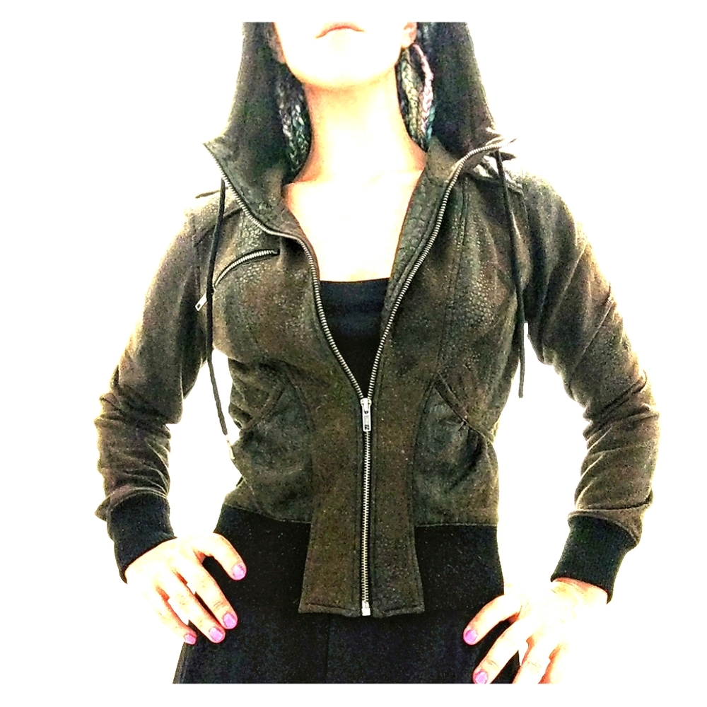 Patterned Hoodie Jacket With Pockets - image 1